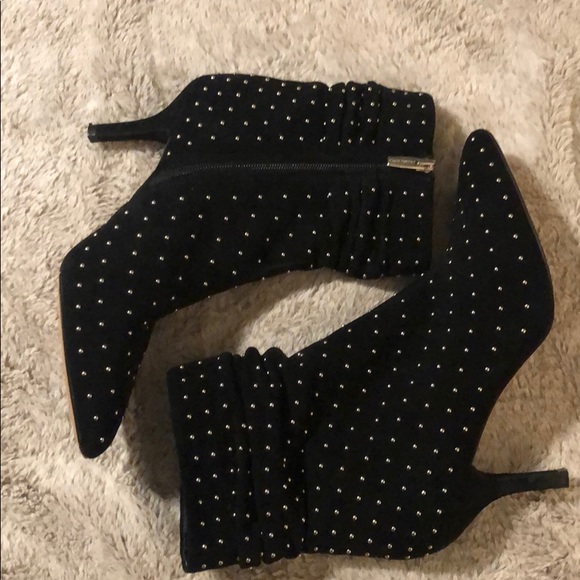 VINCE CAMUTO ABRIANNIE STUDDED SLOUCH BOOTIE - Picture 5 of 7